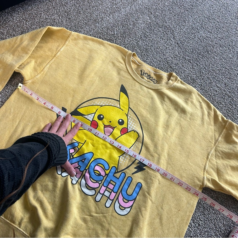[Pokemon] Yellow Pikachu Crewneck Sweatshirt - Picture 4 of 6